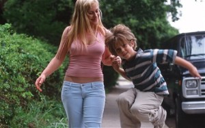 Mason Jnr (Ellar Coltrane) aged six with his mom Olivia (Patricia Arquette) in Boyhood