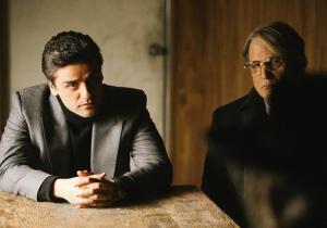 Abel Morales (Oscar Isaac) with attorney Andrew Walsh (Albert Brooks) in A Most Violent Year
