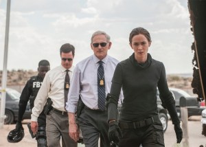 Kate Macer (Emily Blunt), Dave Jennings (Victor Garber) and their fellow agents tackle the war on drugs in Sicario