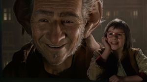 The BFG (Mark Rylance) and Sophie (Ruby Barnhill) in The BFG