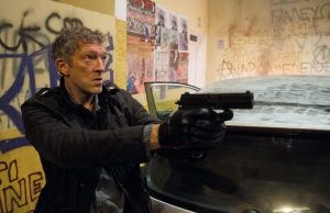 The asset (Vincent Cassel) goes after our hero in Jason Bourne
